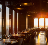 رستوران Canoe